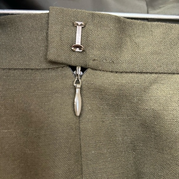 Kasper/Size 8 PETITE /Pant Suit /Olive Green Linen Blend /Jacket round button - Picture 4 of 9